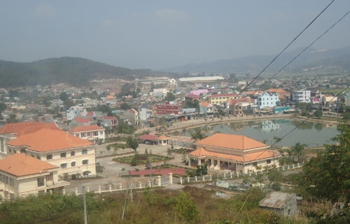 Một góc thị trấn Đinh Văn