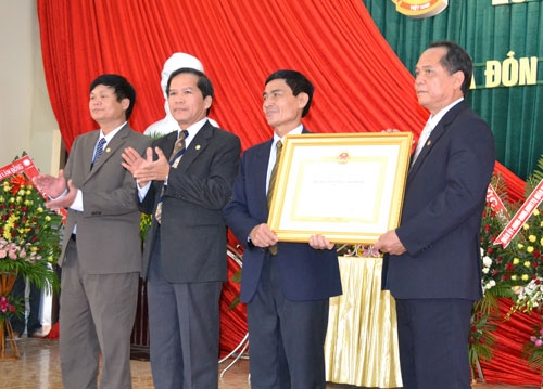 Huyện Lâm Hà đón nhận Huân chương lao động hạng Nhất