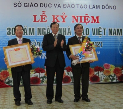 Kỷ niệm 30 năm  ngày Nhà giáo Việt Nam
