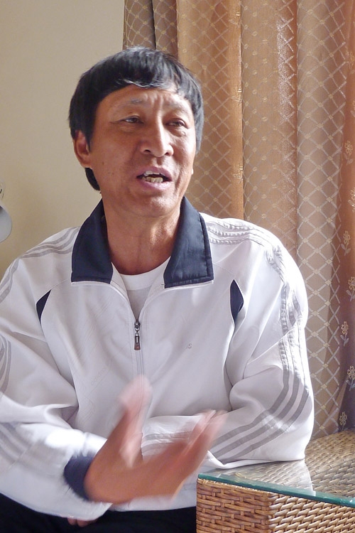 Khi trái bóng ngừng lăn