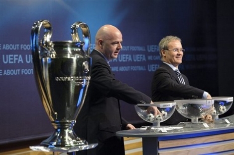 Kết quả bốc thăm vòng 1/8 Champions League: MU đụng Real