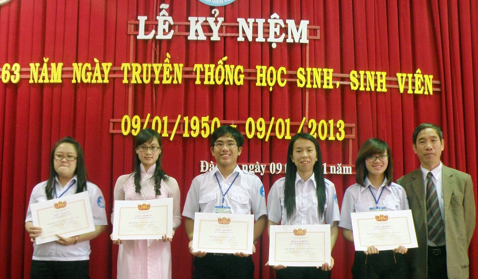 ĐH Đà Lạt kỷ niệm Ngày học sinh, sinh viên với nhiều hoạt động ý nghĩa
