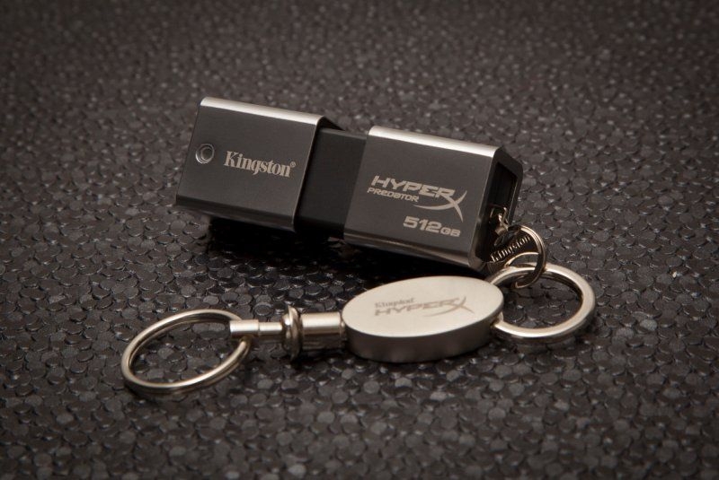 Kingston USB 3.0 dung lượng 1TB đầu tiên trên thế giới