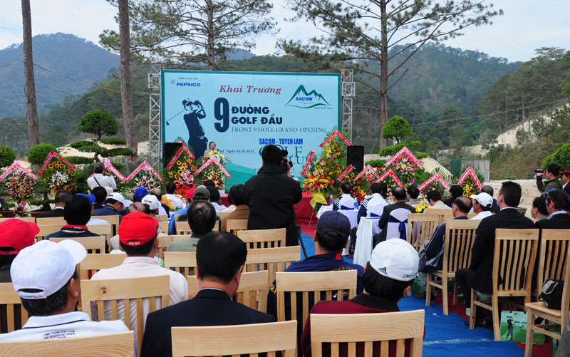 Sân golf Sacom - Tuyền Lâm khai trương 9 đường golf đầu