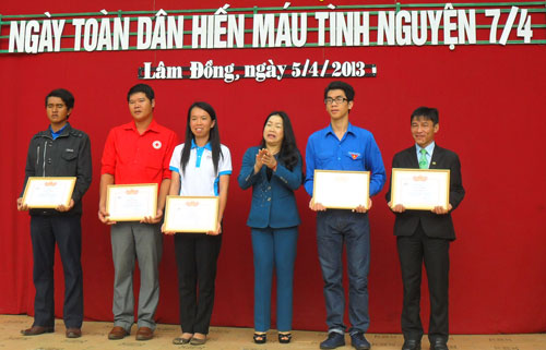 Phát động ngày toàn dân hiến máu tình nguyện