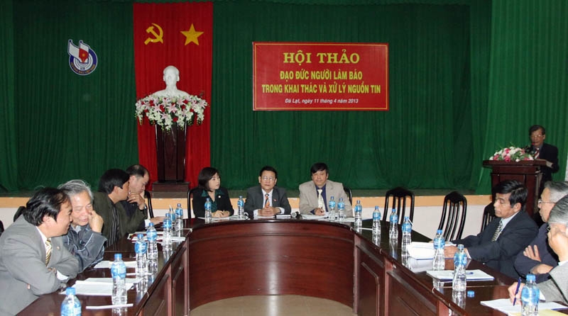 “Đạo đức người làm báo trong khai thác và xử lý nguồn tin”