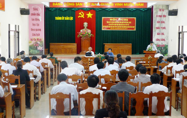 Thành uỷ Bảo Lộc sơ kết 2 năm thực hiện Chỉ thị 03 và 10 năm tuyển đảng viên nhập ngũ