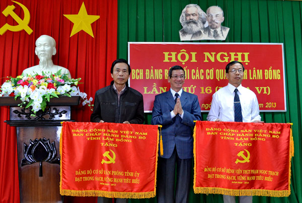 Hội nghị Ban Chấp hành Đảng bộ Khối các cơ quan tỉnh lần thứ 16 - khóa VI
