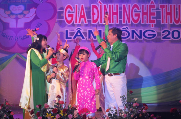 Khai mạc liên hoan Gia đình nghệ thuật tỉnh Lâm Đồng lần thứ I