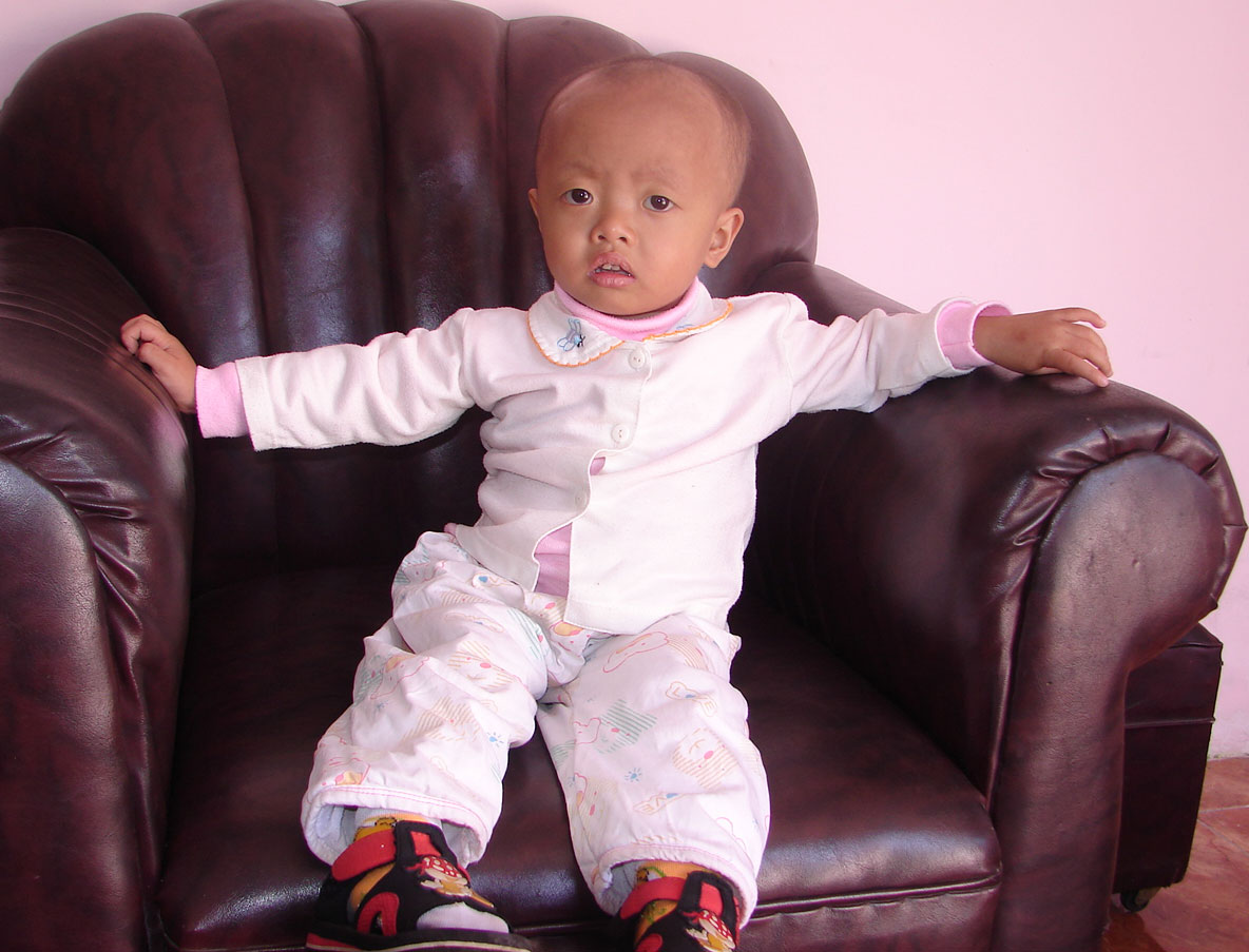 Hãy giúp đỡ để kéo dài sự sống một bé gái 3 tuổi
