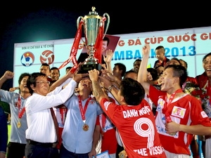Hạ á quân V-League, V.Ninh Bình đoạt Cúp Quốc gia