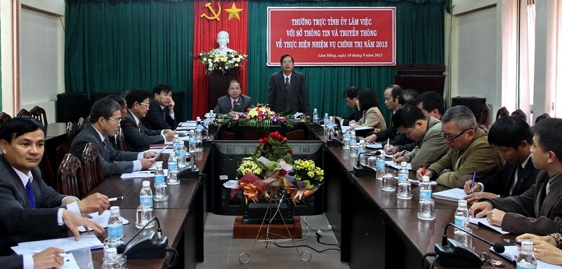 Thường trực Tỉnh ủy làm việc với Sở Thông tin truyền thông
