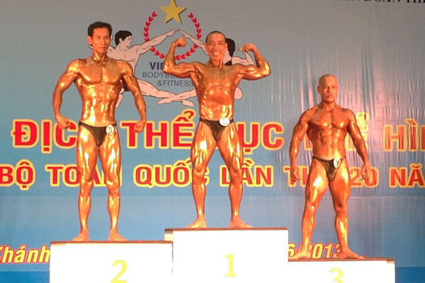 Kiện tướng tuổi lên lão