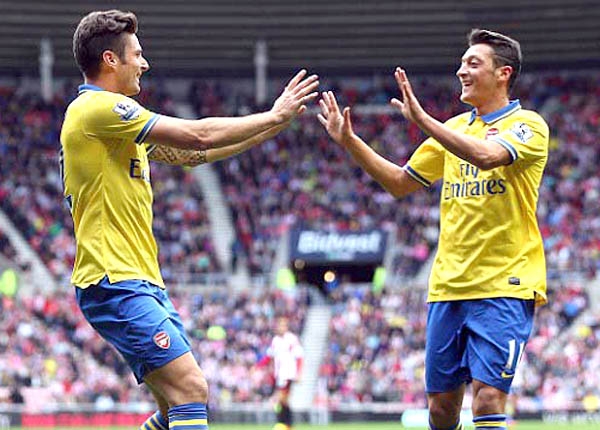 Oezil hảo hạng, trong một Arsenal bình thường