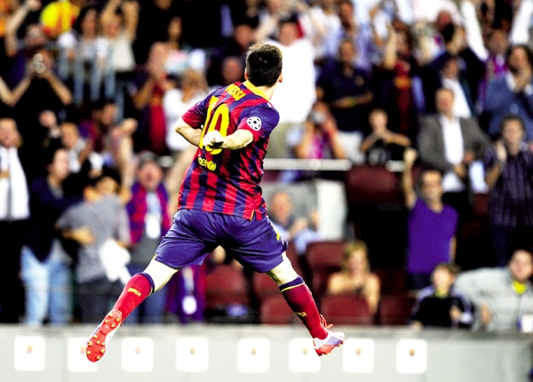 Messi lại lập hat-trick: Trong thế giới của Messi