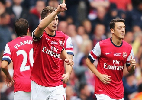 Ozil lần thứ 2 liên tiếp góp mặt trong đội hình tiêu biểu