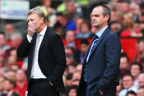 Moyes: &quot;M.U tuyến nào cũng yếu&quot;