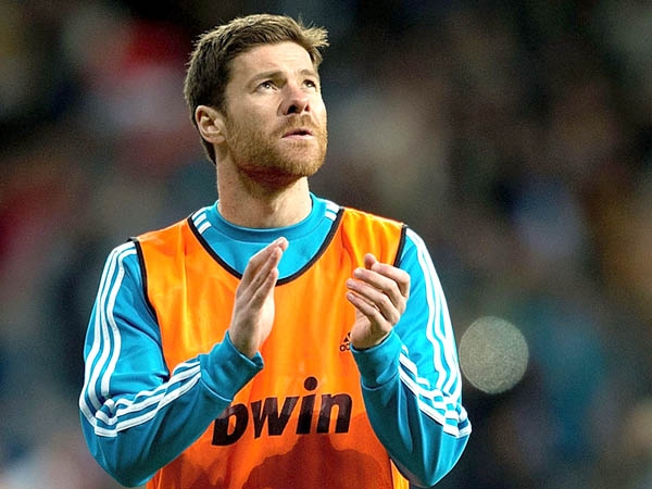 Tuyến giữa gây thất vọng: Giờ thì Real lại nhớ Alonso