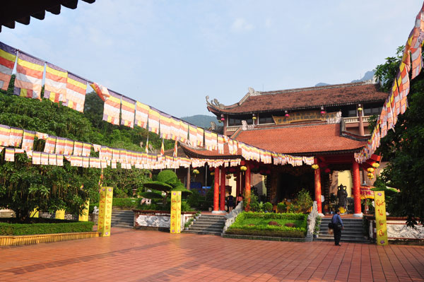Thăm &quot;Đất tổ Phật giáo Việt Nam&quot;