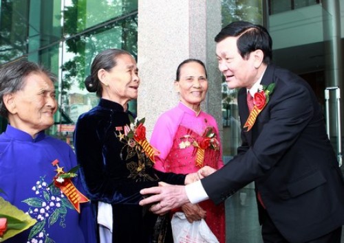 Nâng mức trợ cấp cho người có công