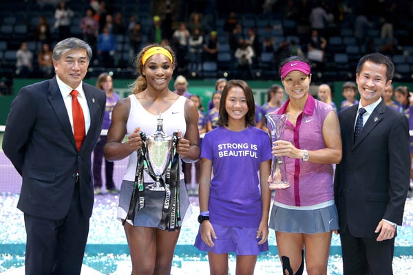Serena Williams: Bà hoàng quần vợt duy nhất!