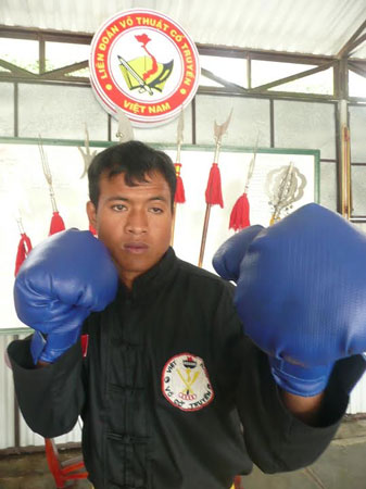 VĐV Kơ să Ha Phi - Đà Lạt, Huy chương Vàng đối kháng hạng cân 45 - 48kg giải Võ cổ truyền.
