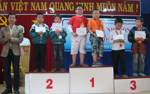 Giải cờ vua nhi đồng năm 2013: Trao 22 bộ huy chương cho các kỳ thủ &quot;nhí&quot;