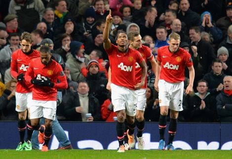 Đòi nợ Swansea, Man Utd tiến gần top 4