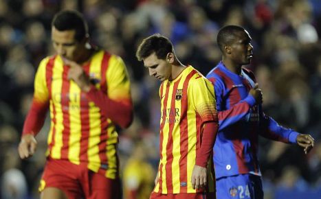 Barcelona bất ngờ bị Levante cầm hòa
