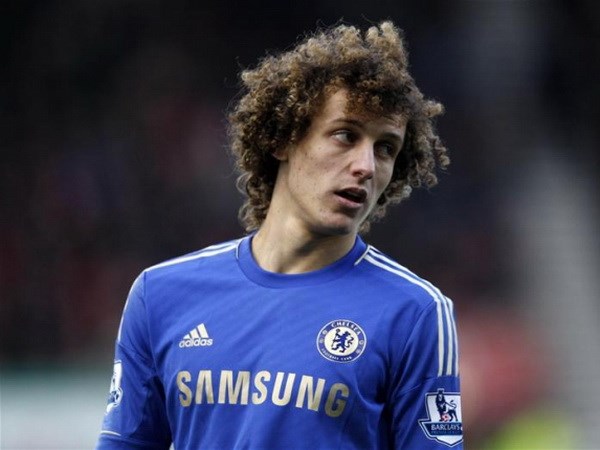 Barcelona lại đưa Luiz vào tầm ngắm. (Nguồn: Getty Images)