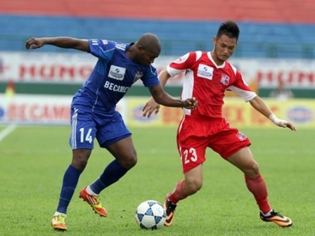 Trước vòng 5 V-League: Nhà giàu cũng khóc!