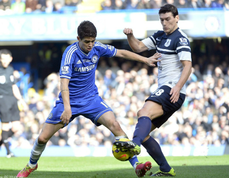 Thắng may, Chelsea bảo toàn ngôi đầu