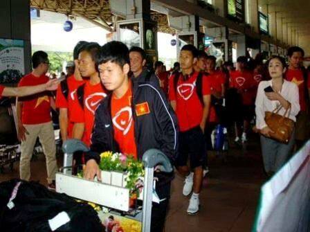 U19 Việt Nam sẽ &quot;tiêu&quot; 8 tỉ tại châu Âu!