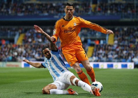 Đánh bại Malaga, Real xây chắc ngôi đầu