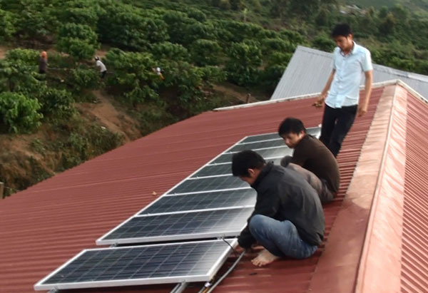 Ngôi trường sáng ánh điện mặt trời