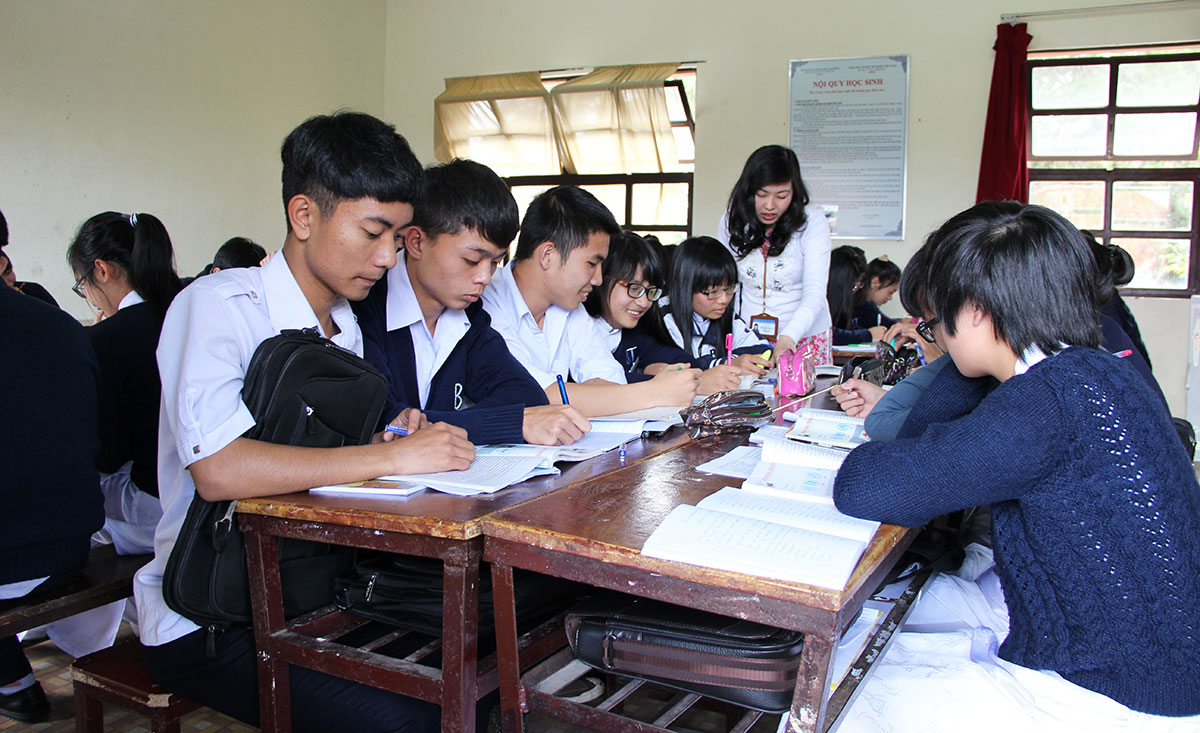 Trường THPT Bùi Thị Xuân đã sớm tổ chức ôn thi cho học sinh theo đúng trọng tâm và sát ngành thi đại học