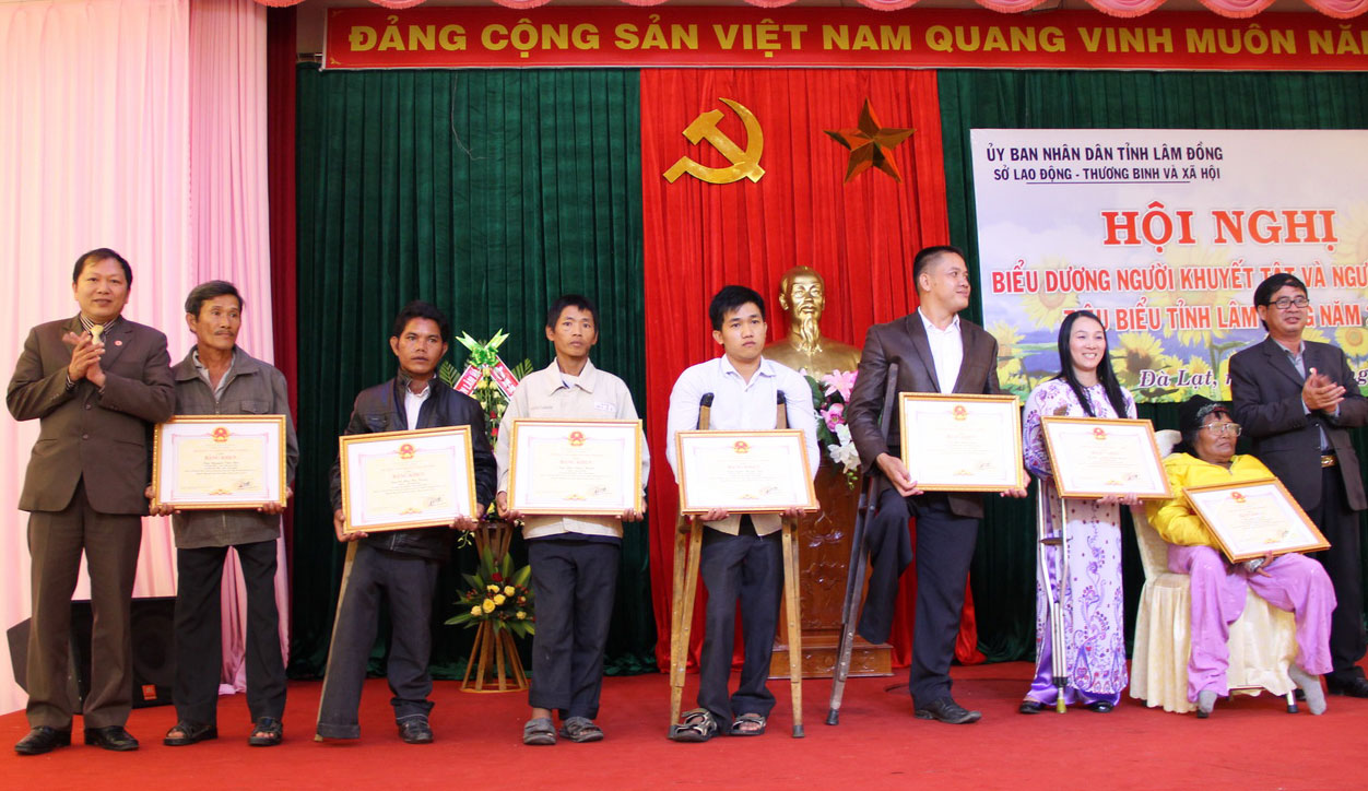Những trái tim không khuyết tật