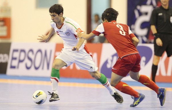 Thi đấu nỗ lực, tuyển Futsal Việt Nam vẫn bị Iran &quot;hủy diệt&quot;