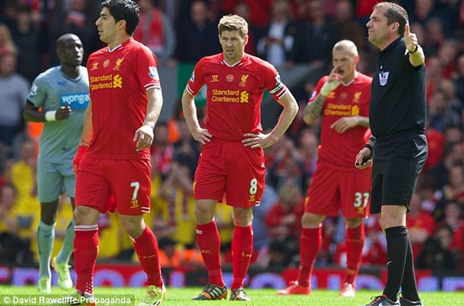 Liverpool vẫn phải chờ đợi