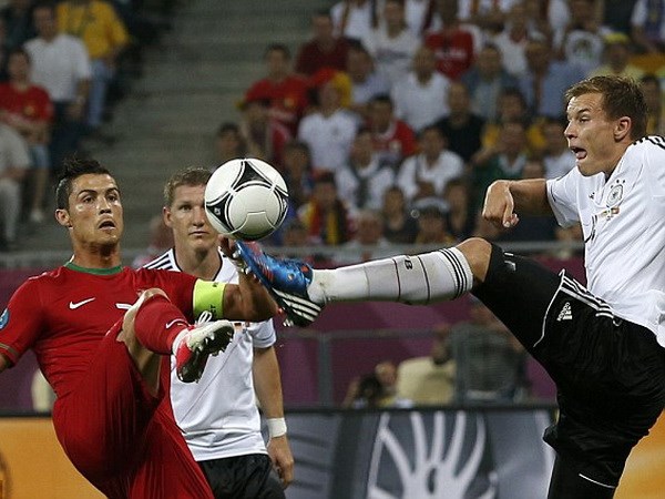 Đức có đủ phương án để &quot;bắt chết&quot; Ronaldo trong trận đấu tới