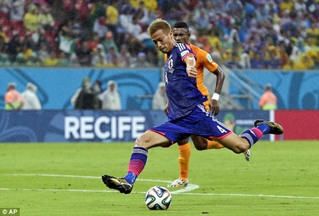 Nhật Bản thua đau trong ngày ra quân World Cup