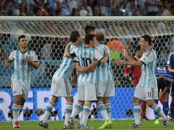 Argentina-Bosnia&amp;Herzegovina 2-1: Điệu tango chưa vào nhịp