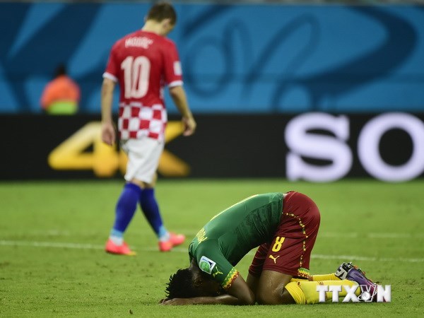 Croatia rực lửa, Cameroon chính thức là đội &quot;lót đường&quot;