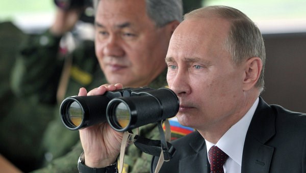 Putin lệnh cho các lực lượng miền Trung &quot;sẵn sàng chiến đấu&quot;