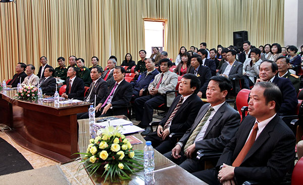 Buổi gặp mặt có sự tham dự của các đồng chí lãnh đạo Tỉnh ủy, UBND, UBMTTQ tỉnh và hơn 200 hội viên Hội Nhà báo Việt Nam tỉnh Lâm Đồng