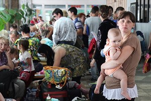 Hơn 100.000 người rời bỏ Ukraine để sang Nga tị nạn