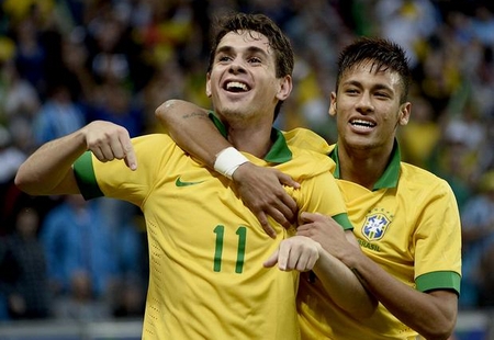 Oscar sẽ thay thế xứng đáng vị trí của Neymar?