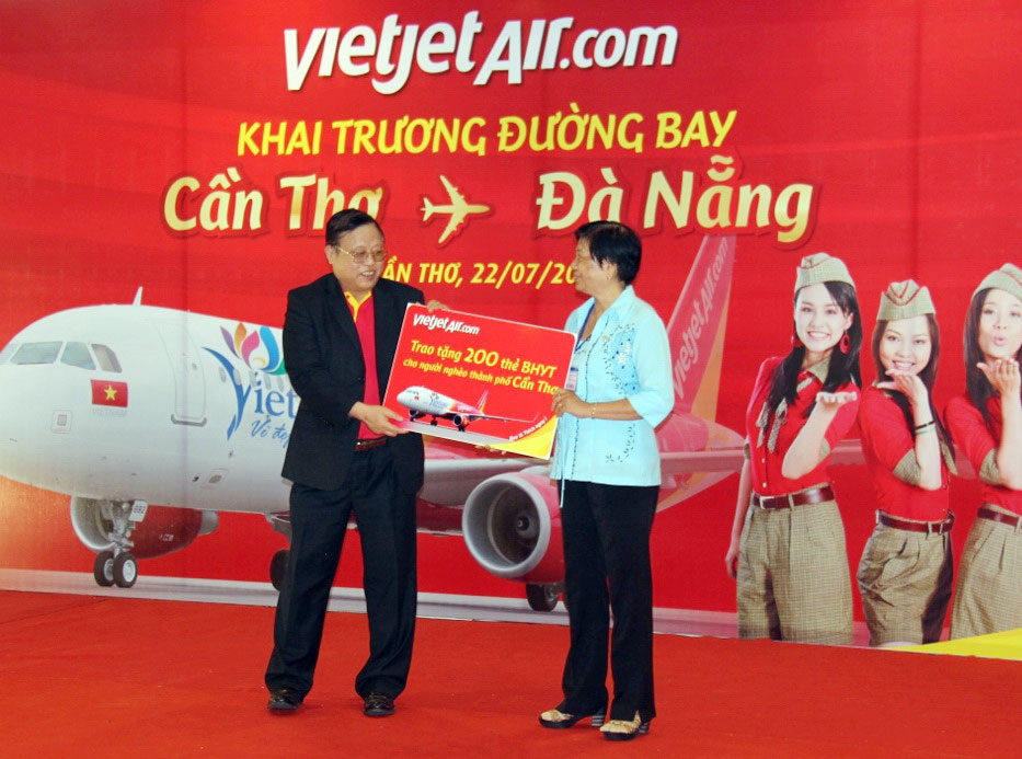 Khai trương đường bay Đà Nẵng - Cần Thơ