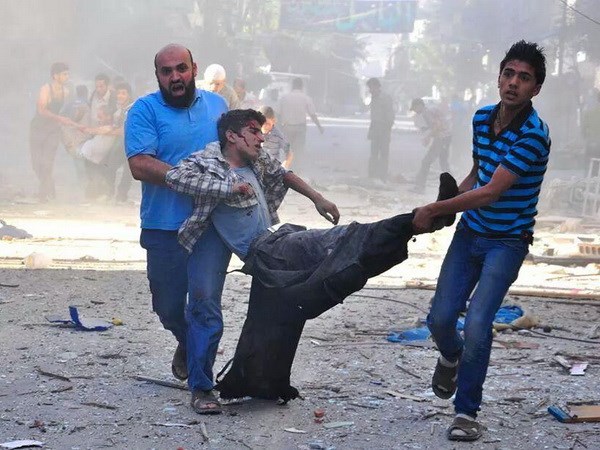 Syria: Phiến quân pháo kích thủ đô, gần 100 người thương vong