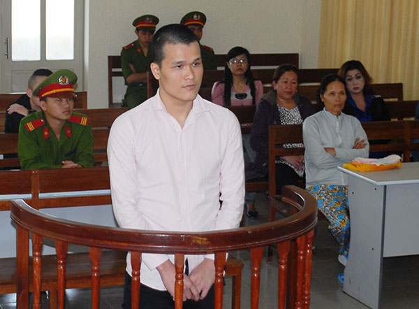 Đà Lạt: 8 năm tù cho nhân viên vũ trường giết người